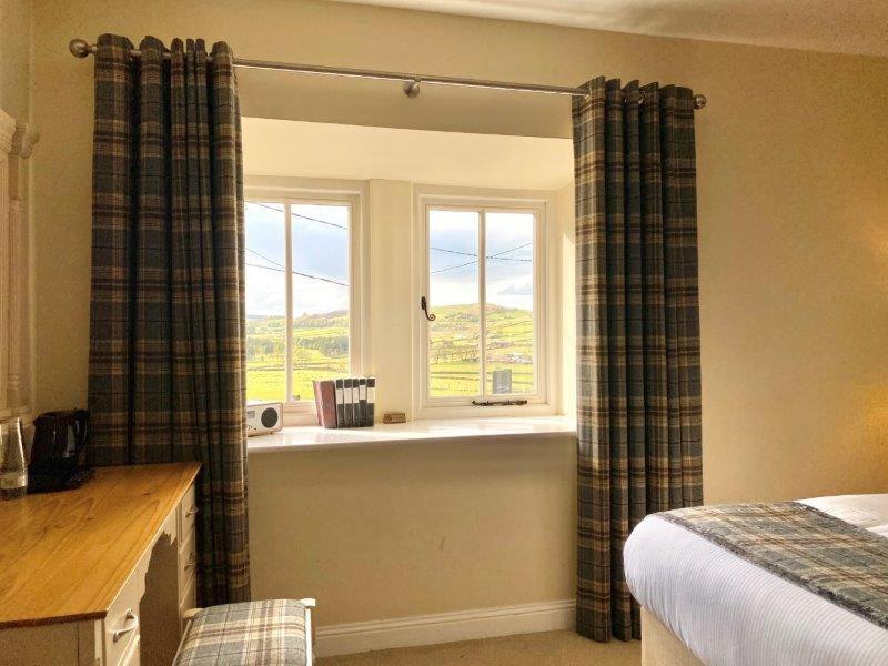 The Alma Inn Colne  Bagian luar foto